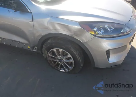 2022 Ford Escape Se из США, поврежденный, VIN 1FMCU0G65NUB86416